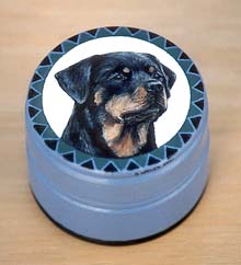 Medium Round Hardwood Box - Rottweiler